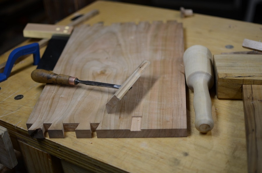 How To Cut Grooves In Wood Easily